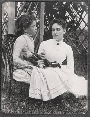 Helen Keller and Anny Sullivan Photograph